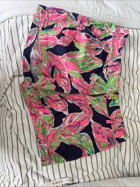 Lilly Pulitzer “In the Vias” Pink Green Navy Floral Print Shorts